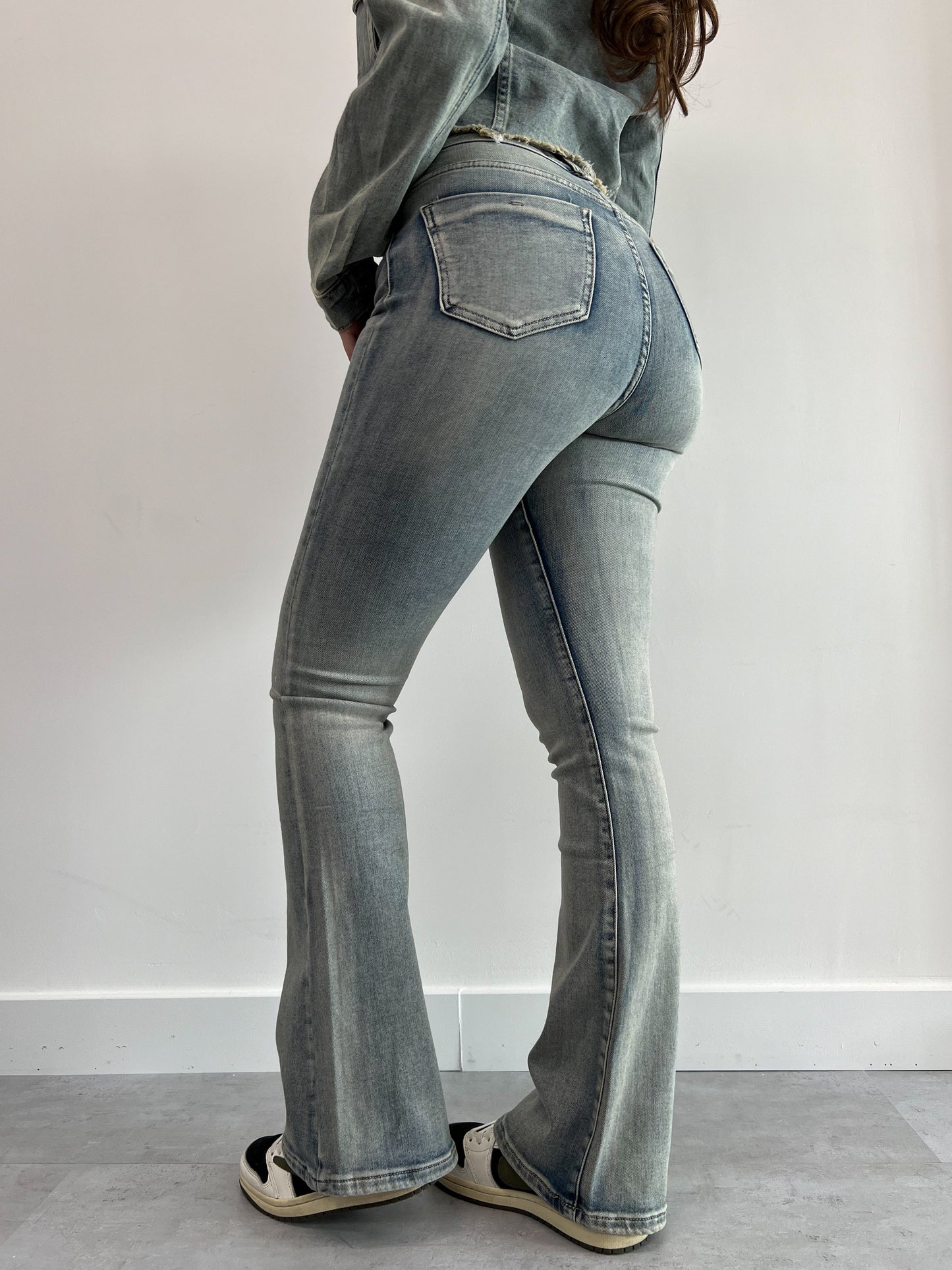 VINTAGE WASH DENIM FLARED