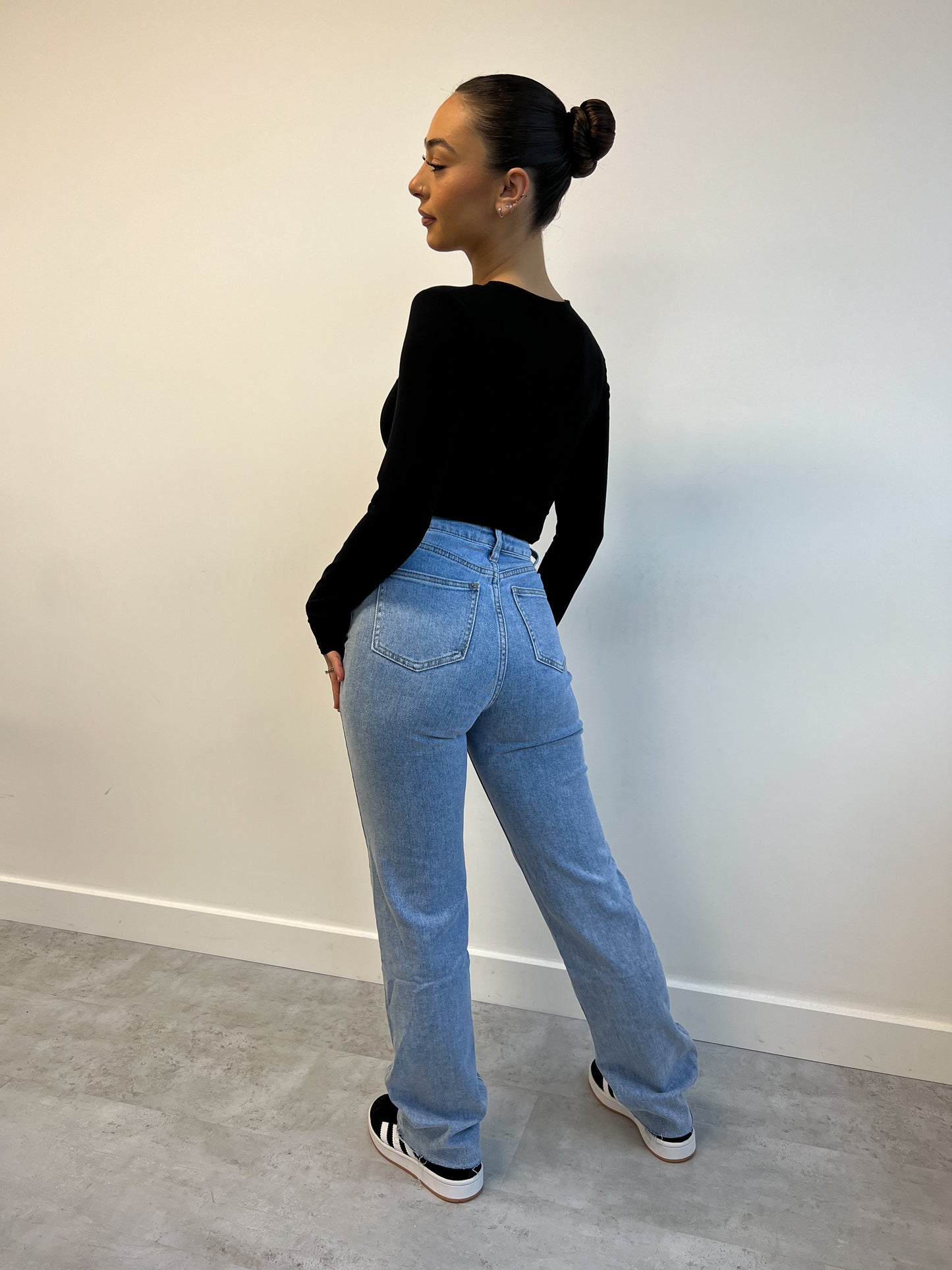 2022 BASIC STRETCH JEANS