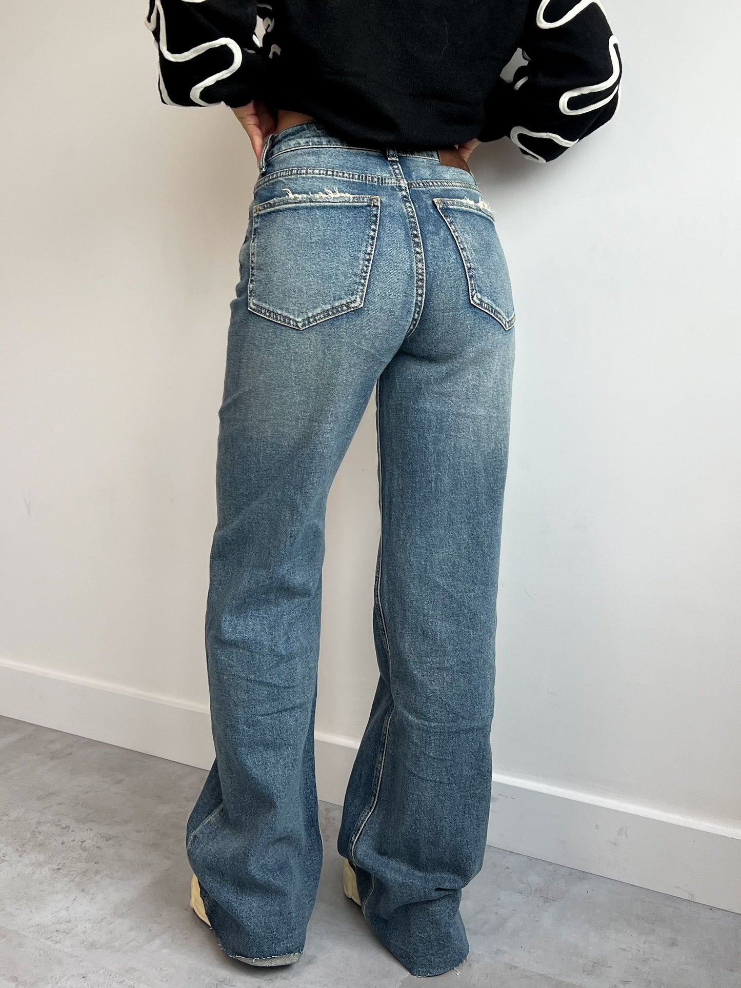 3758 BLUE DIRTY JEANS